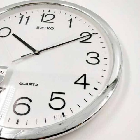 Настенные часы Seiko QXA020S