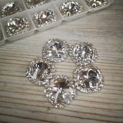 Прозрачный