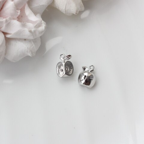 Подвеска Яблоко с фианитом 13*9 мм, родий, П046