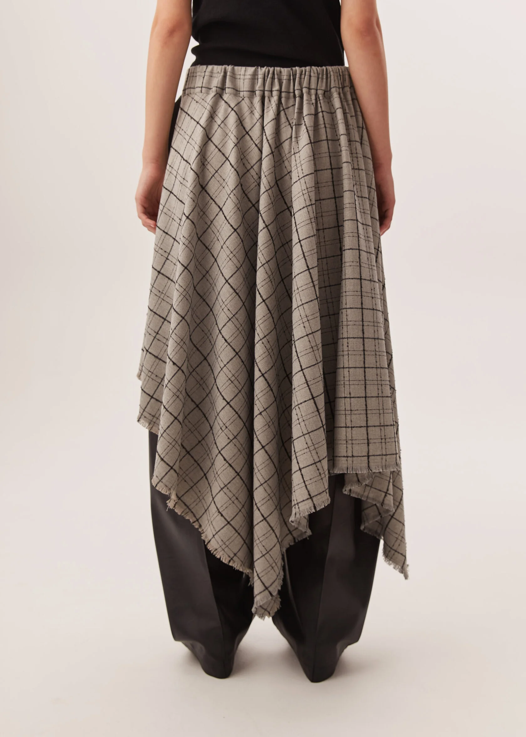 Юбка-саронг в клетку серого цвета