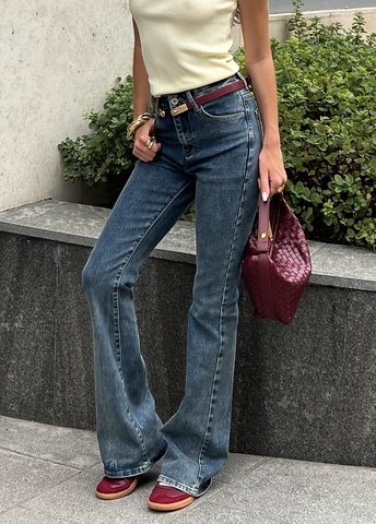 Джинсы Bootcut