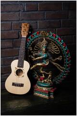 Укулеле концерт FLIGHT DUC325 SP/ZEB