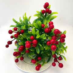 Букет с ягодами, зелень искусственная, 30 см., набор 2 букета.