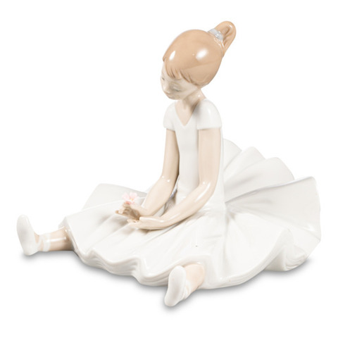 Фигурка 14х20х15см Nao Мечтая о балете