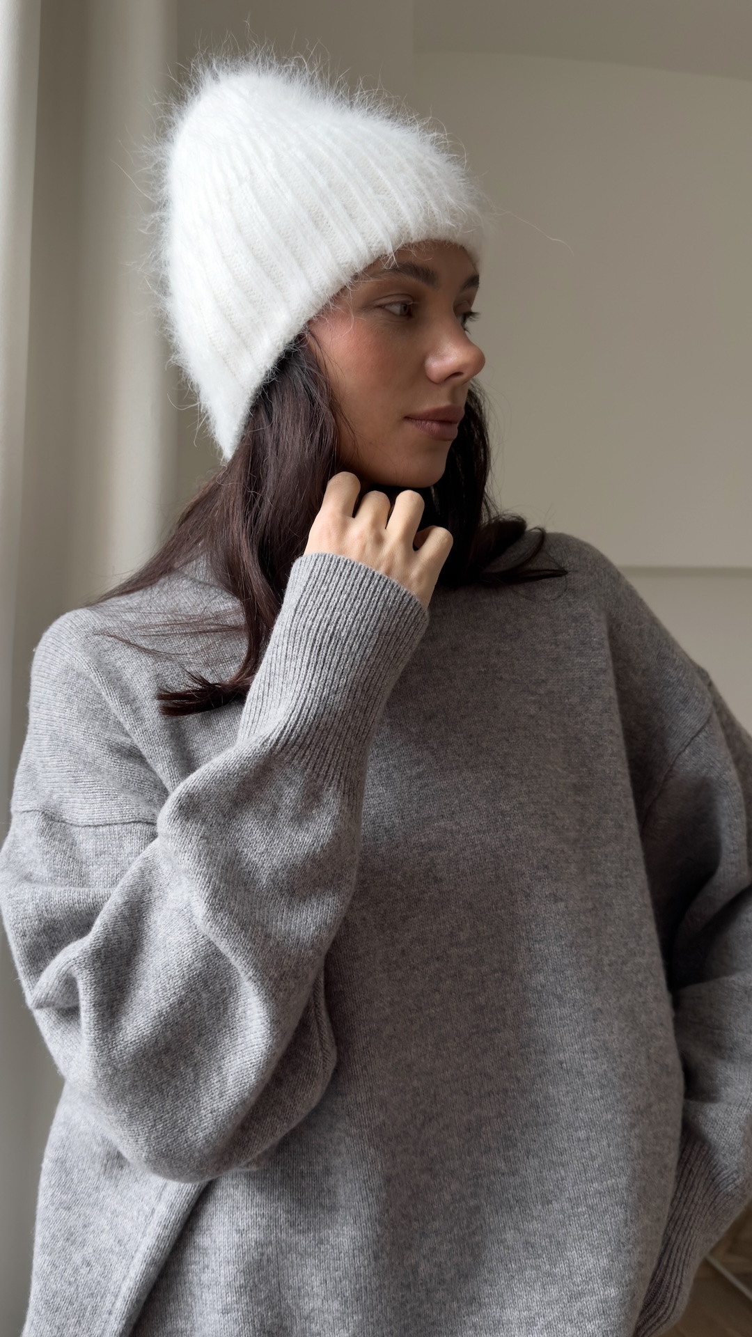 Двухслойная шапка в рубчик из ангоры и шерсти