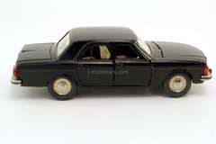 GAZ-3102 Volga black Agat Tantal Made in USSR 1:43