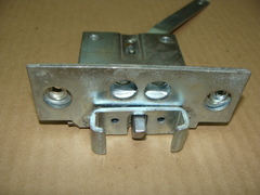 Замок боковой двери УАЗ-452 нового образца (короткая тяга)