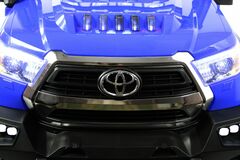 TOYOTA М888БХ 4WD (Полноприводный, двухместный)