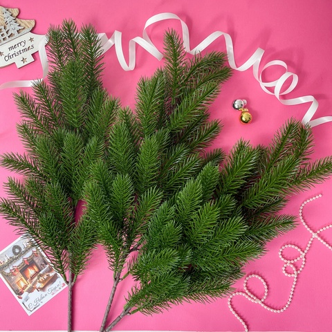 №3 Еловая ветка большая, 60 см, 27 лапок на ветке, набор 3 ветки.