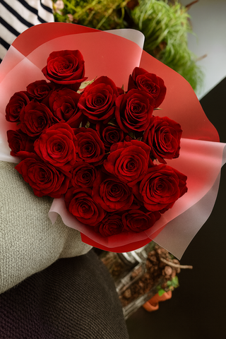 Букет из роз Блэк Мэджик 21шт