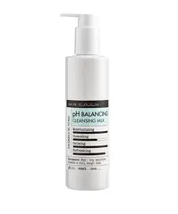Балансирующее молочко для снятия макияжа с пантенолом Derma Factory PH Balancing Cleansing Milk 240 мл.