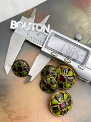 Пуговицы бронзовый металл с красной и зеленой эмалью и квадратными деталями