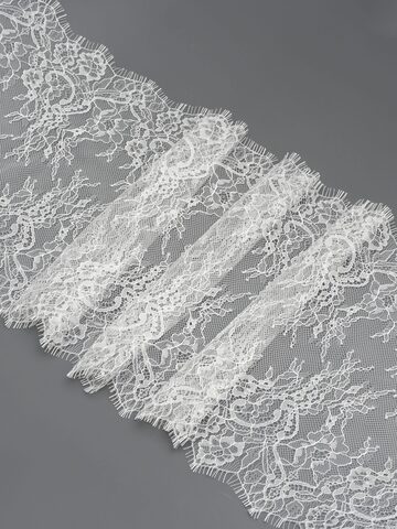 Кружево шантильи теплое белое неэластичное ширина 22 см купон 2.9 м С БРАКОМ