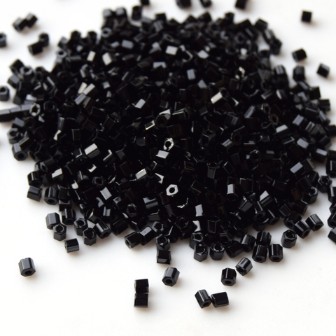 Бисер Тохо Hexagon 11/0 0049 черный