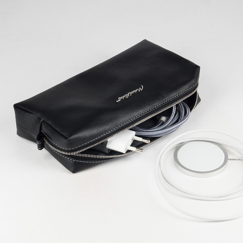 Несессер Briquette из кожи теленка, черного цвета