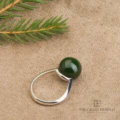 Кольцо "Перлус". Зелёный нефрит, серебро.