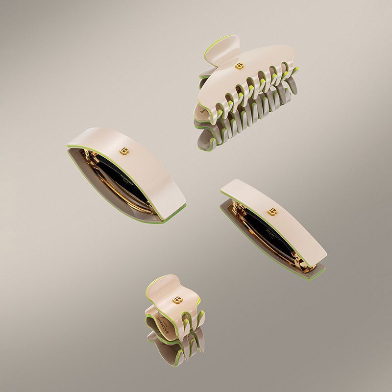Balmain Hair Заколка-автомат Limited Edition Barrette ручной работы в цвете беж размер М