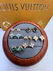 Серьги LV Blossom BB star с малахитом lux rose VGOLD