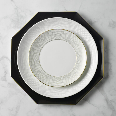 Тарелка подстановочная 33см Wedgwood Аррис