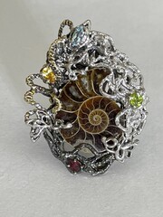 Аммонит  (кольцо из серебра)