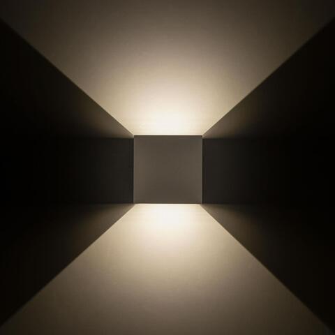 Настенный светильник Citilux Декарт CL704060