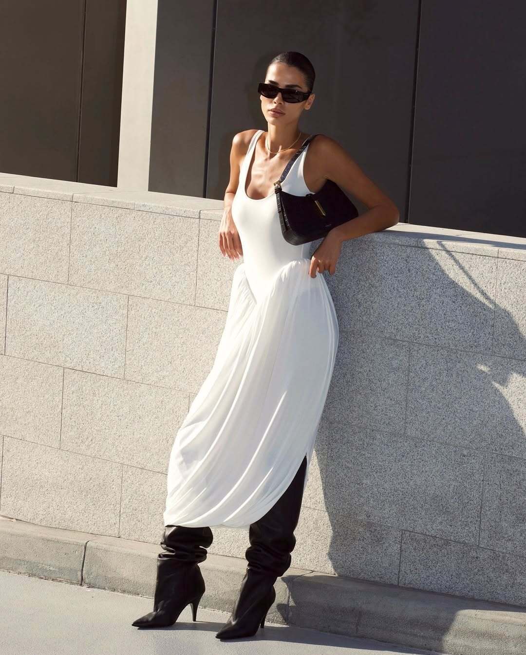 Белое платье с буфами