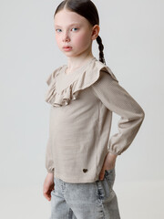 блузка  для девочки  КР 302177/бежевый,гусиная лапка к625