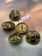 Пуговицы бронзовый металл с красной и зеленой эмалью и квадратными деталями