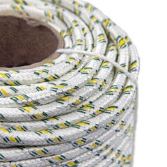 51-2-026 Фал плетеный капроновый 16-прядный, 650кгс, сердечник капрон, д.6мм, бухта100м РемоКолор