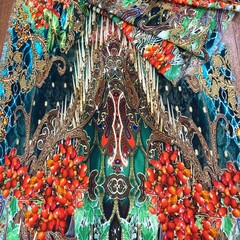 Шарф из шерсти кизил на зеленом фоне 178*66 арт.П11