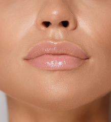 LuxVisage Блеск-плампер для губ  LIP volumizer hot vanilla, тон 307 Dusty Lilac, Unicorn 2.9г