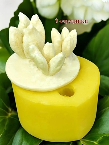 Вайнер силиконовый серединка Пиона 3,5х5,5х5,7см