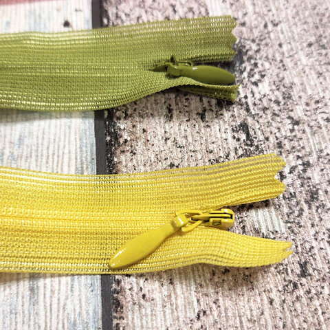 Молния потайная пластиковая YKK 60-65 см