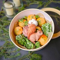 Новогодняя белка и мандарины зефир / 21 см