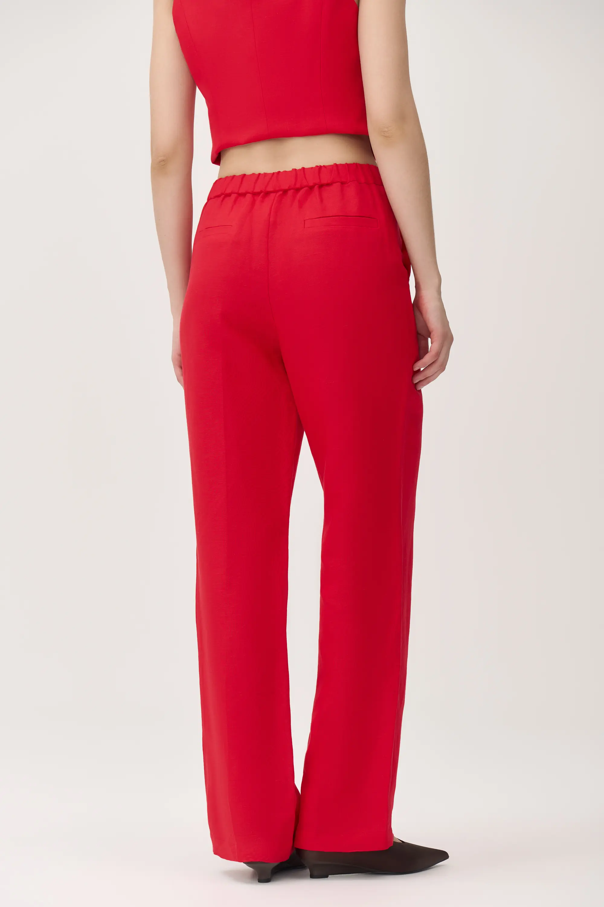 Льняные брюки прямого кроя