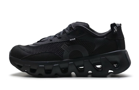 KITH x On Runnng 'Black' 