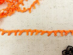 Тесьма с эластичными петлями, 8х10 м, ш. 1,5 см, оранжевый неон