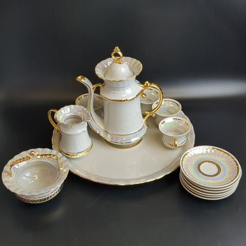 Антуражный кофейный фарфоровый сервиз из 16 предметов(кофейник, 6 пар чашек, поднос, молочник, сахарница), изящный дизайн, перламутр, золочение, Тернопольский ФЗ, винтаж СССР 1975-1991 гг