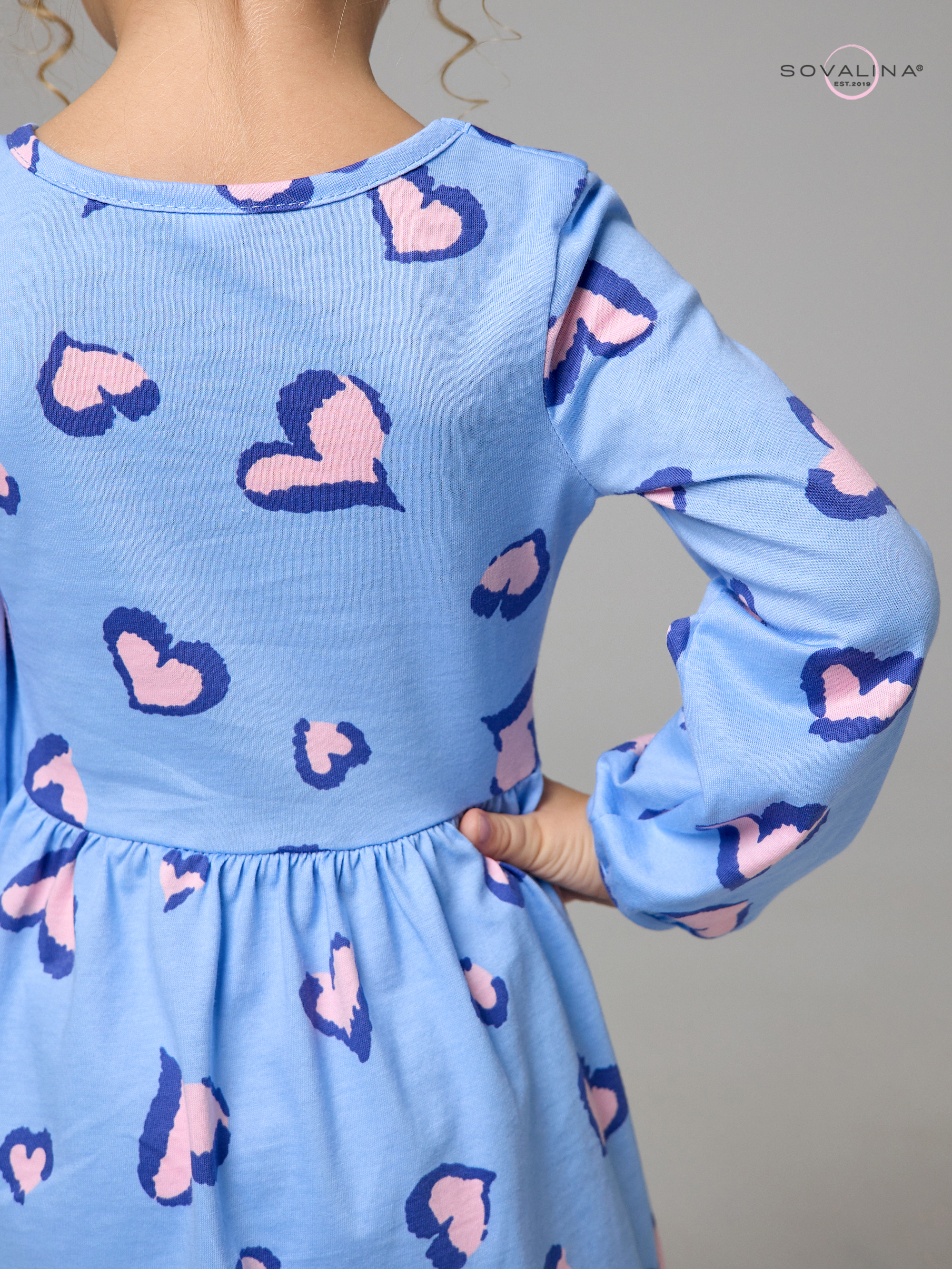 Платье Моана розовые сердечки на голубом