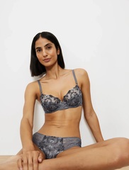 Бюстгальтер балконет Triumph Sensual Spotlight W | Серый