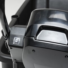 Садовая тележка Greenworks 82GC 82V (106л) самоходная аккумуляторная, без АКБ и ЗУ