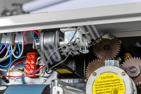 Роликовый конвейерный запайщик DBF-900W