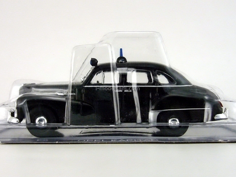 Saab 99 Poliisi / Police Atlas 1/43 en boite