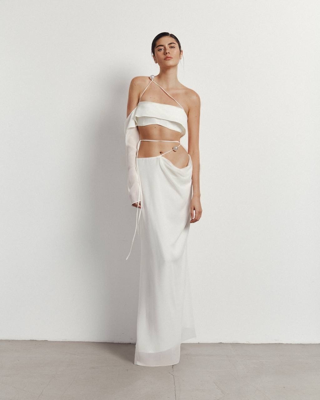 Костюм с жемчужиной