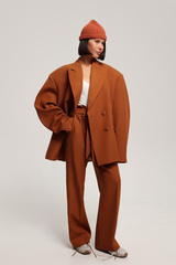 Брюки с посадкой на бёдрах