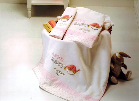 Набор полотенец для девочки  из 3х предметов  LOVE BABY- ЛАВ БЭБИ /  Maison Dor (Турция)