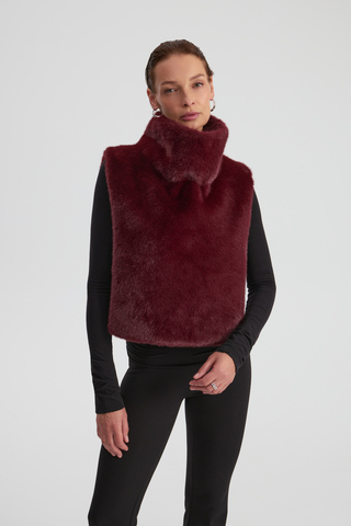 Манишка из эко-меха бордо