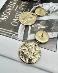 32342 - Серьги CHANEL с круглыми подвесками подвесками с черной эмалью