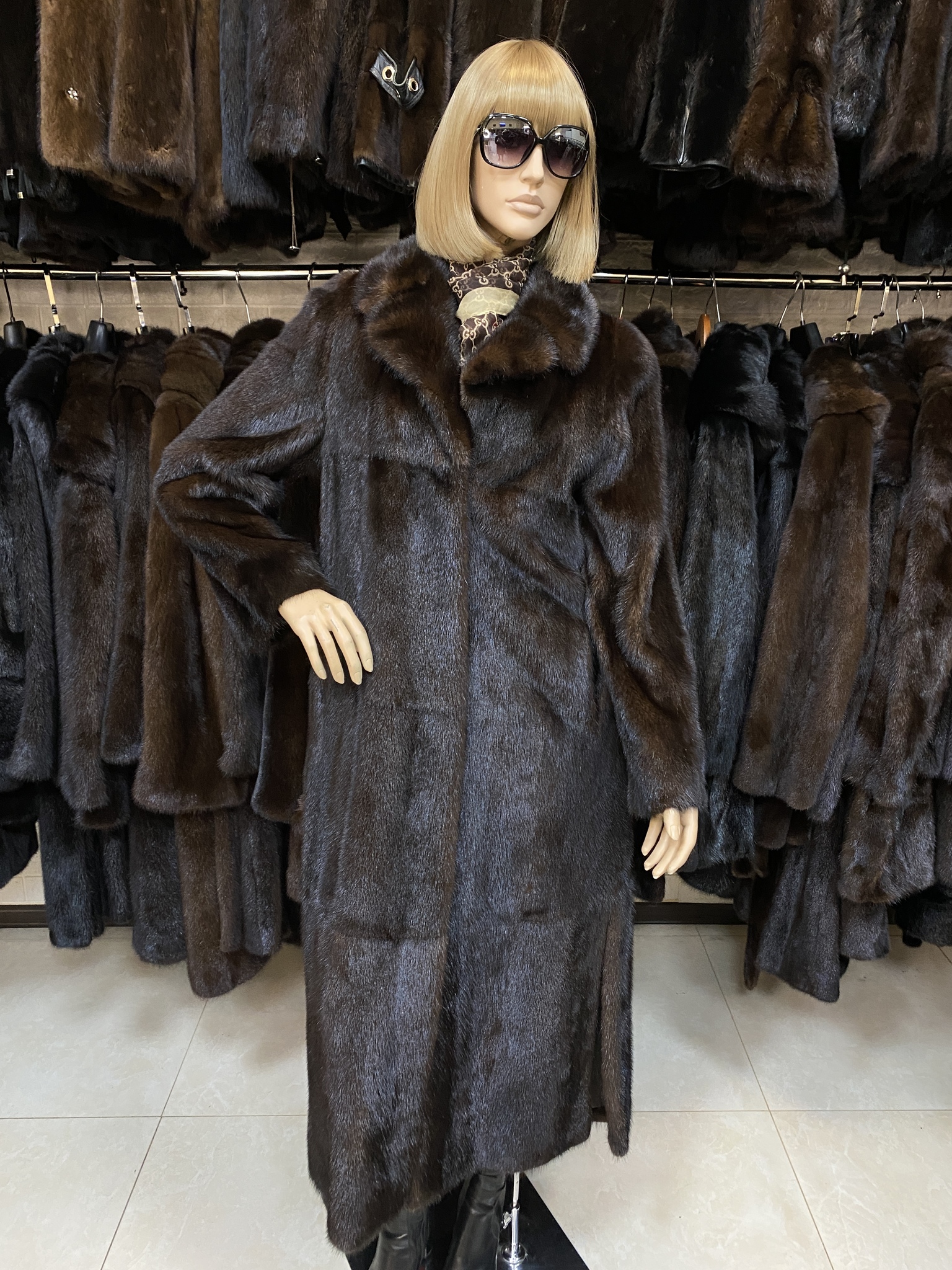 шубы 50. норковые шубы 2023. норковые шубы 2022 года. шубы 50. норковая шуба 2022 тренд.