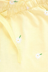 Шорты  для девочки  К 4796/бледно-желтый,летние цветы